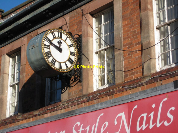 Photo 6"x4" Clock in Worcester's Angel Place Worcester c2015