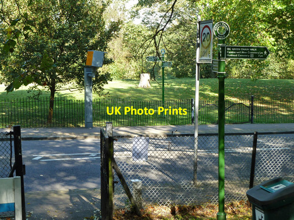 Photo 6"x4" Signs and cameras, Brenchley Gardens Honor Oak c2011