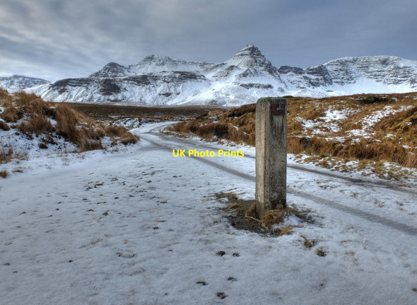 Photo 6"x4" Old gatepost on the road to Loch Cuithir Lealt\/NG5060 c2015