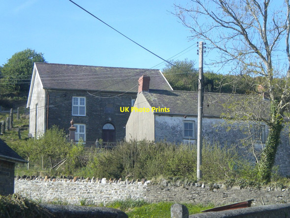 Photo 6"x4" Esgairdawe Chapel & Chapel House Llansawel c2011