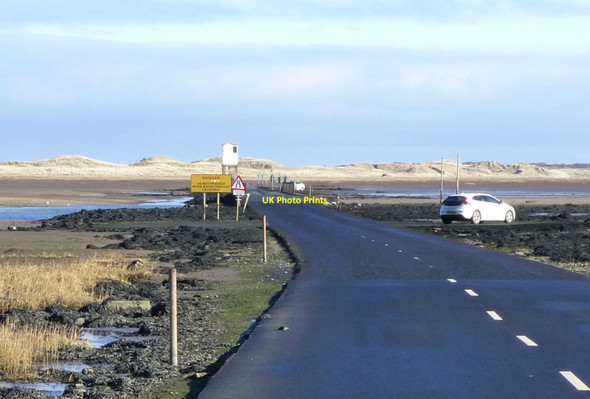 Photo 6"x4" Approaching the causeway Beal\/NU0642 c2015