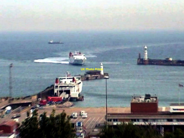 Photo 6"x4" Dover - 2001 Dover\/TR3141 c2001
