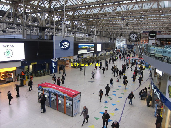 Photo 6"x4" Waterloo Station London c2015