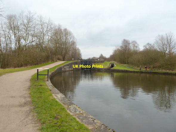 Photo 6"x4" Leeds Liverpool Canal South of Top Lock, Wigan Wigan c2015