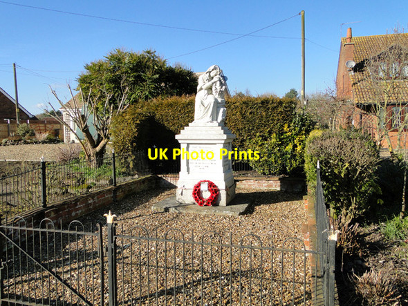 Photo 6"x4" Ickburgh War Memorial Ickburgh c2015 P1