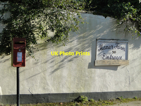 Photo 6"x4" Postbox at the entrance to Manor Farm Ickburgh c2015