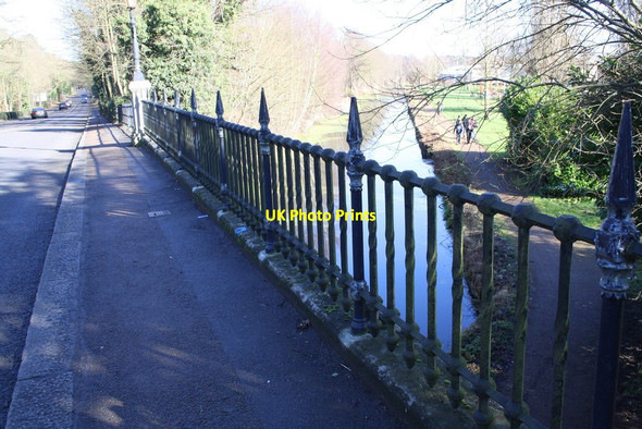 Photo 6"x4" Chertsey Road Bridge over the Basingstoke Canal Woking c2015