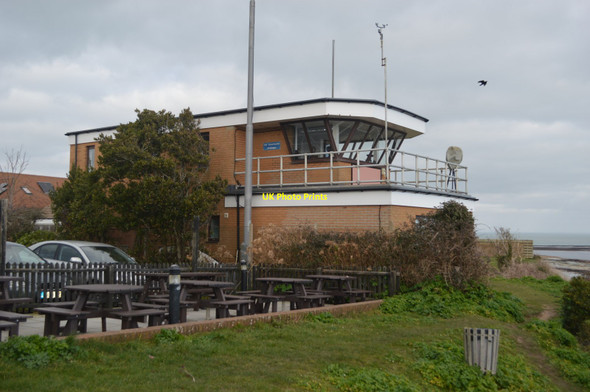 Photo 6"x4" Bembridge Coastguard Station Foreland Fields c2015