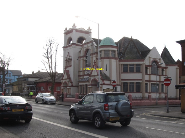 Photo 6"x4" Ballynafeigh Methodist Church on Ormeau Road Belfast c2015