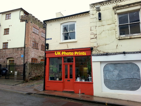 Photo 6"x4" Red shop front, High Street, Ross-on-Wye Ross-on-Wye c2015