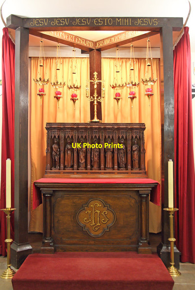 Photo 6"x4" Tyburn Convent, Hyde Park Place, W2 - Martyrs Chapel Westminster c2015