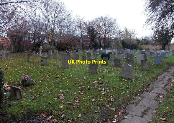Photo 6"x4" All Saints churchyard, Didcot Didcot c2014