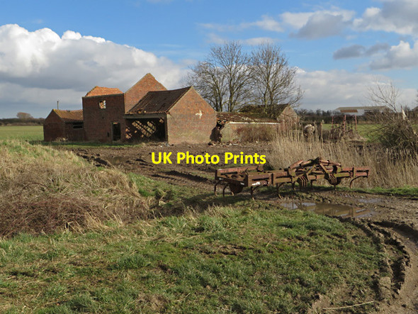 Photo 6"x4" Derelict farm buildings, Goxhill Haven North End\/TA1022 c2015