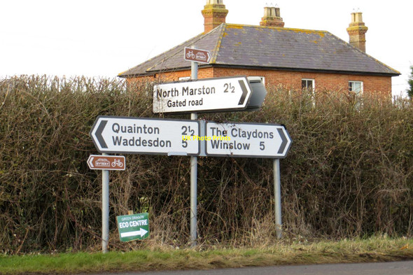 Photo 6"x4" Signpost by Hogshaw Farm Shipton Lee c2015