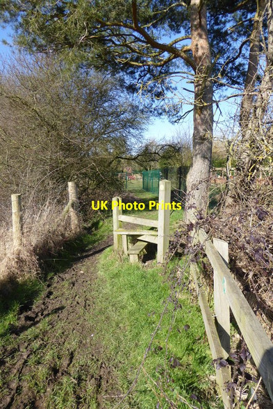Photo 6"x4" Unnecessary stile on footpath Arborfield c2015
