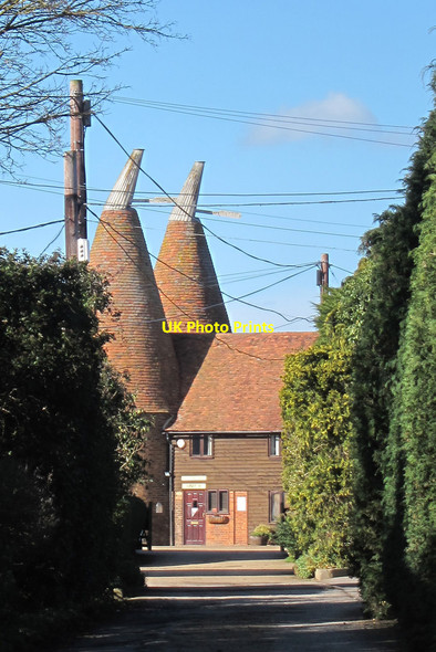 Photo 6"x4" Woodfalls Oast, Woodfalls Farm, Laddingford Branbridges c2015