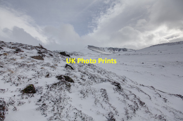 Photo 6"x4" View towards Fiacaill a' Choire Chais Allt Coire an t-Sneachda\/NH9805 c2015