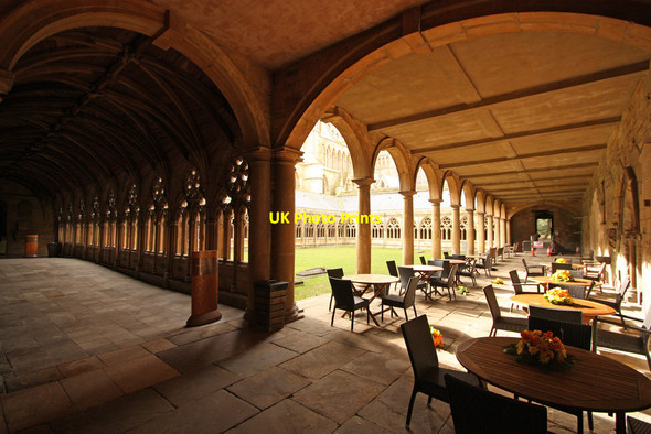 Photo 6"x4" Cathedral Cloisters Lincoln c2015