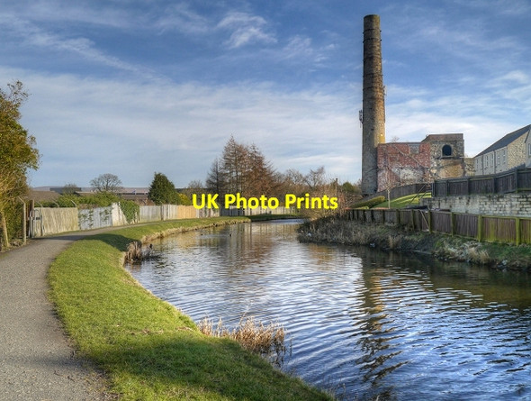 Photo 6"x4" Leeds and Liverpool Canal Burnley c2015