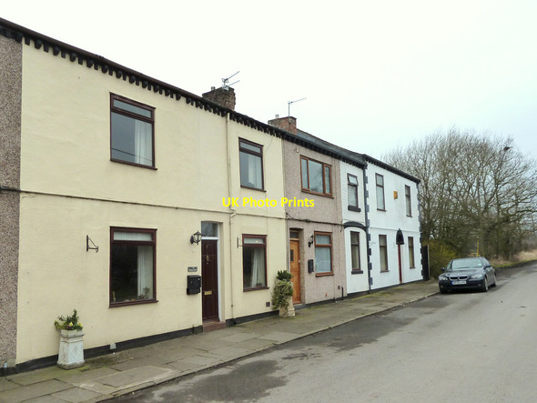 Photo 6"x4" Wilton Cottages, Green Lane Golborne c2015