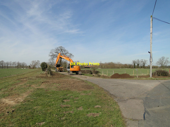 Photo 6"x4" Contractors in Kenton Hall driveway Aspall c2015