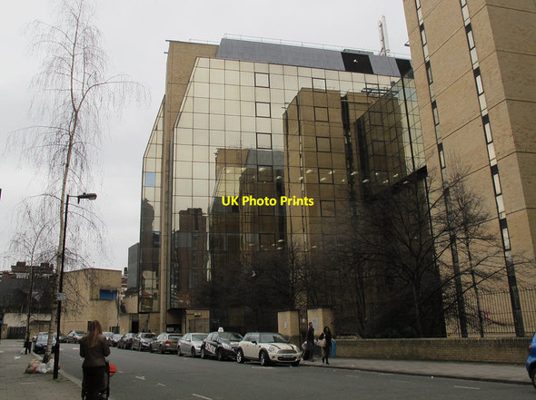 Photo 6"x4" Reflections on Webber Street London c2015