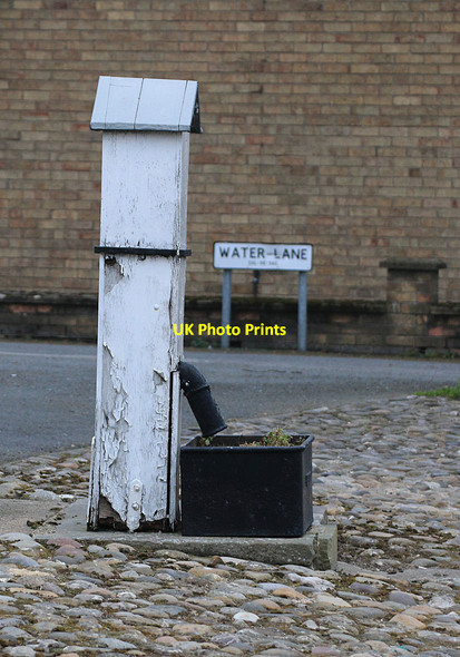 Photo 6"x4" Disused village pump Sherburn\/SE9577 c2015