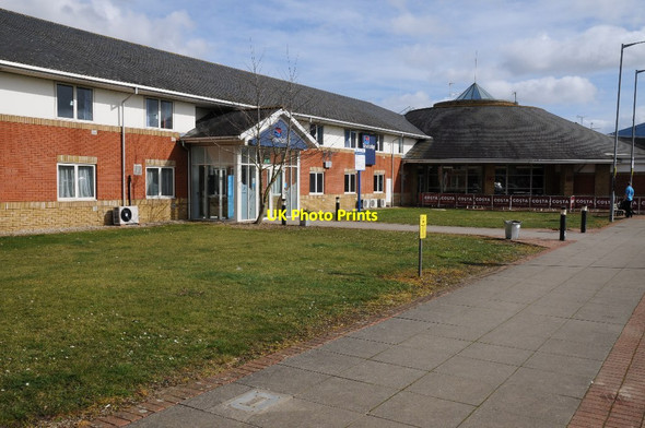 Photo 6"x4" Travelodge, Reading Services Calcot\/SU6671 c2015