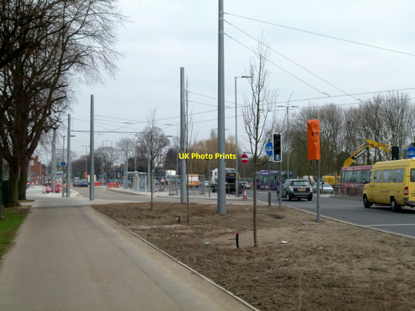 Photo 6"x4" University of Nottingham tram stop Beeston\/SK5236 c2015