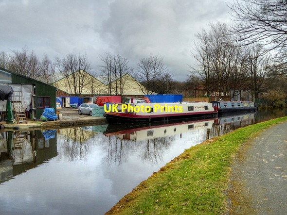 Photo 6"x4" Moorings North of Burnley Embankment Burnley c2015