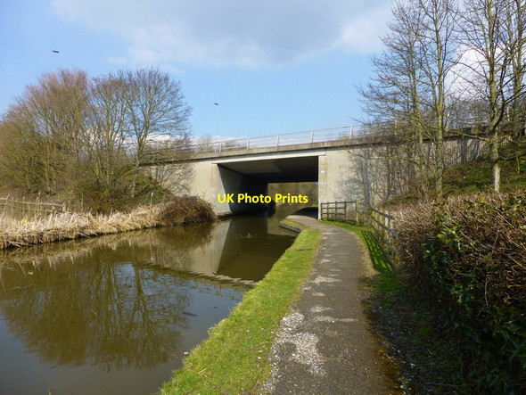 Photo 6"x4" The M53 crosses the Shropshire Union Canal at Croughton Stoak c2015