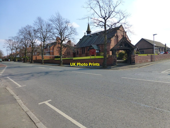 Photo 6"x4" St Mark's church on Chester Road, Saltney Chester c2015