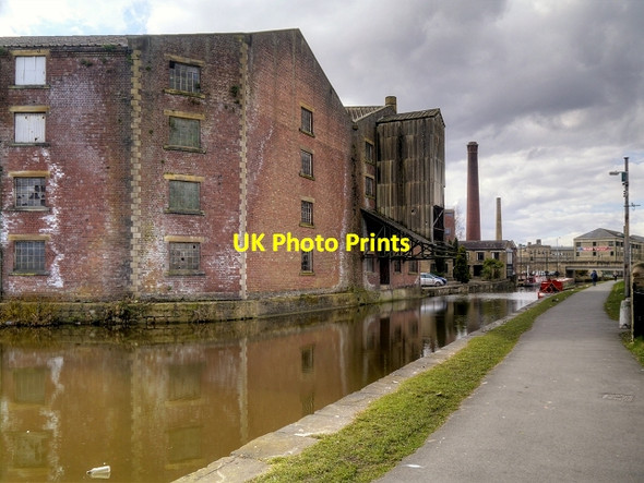 Photo 6"x4" Leeds and Liverpool Canal, Former Canal Company Warehouse by Victoria Street Bridge (2) Shipley\/SE1437 c2015