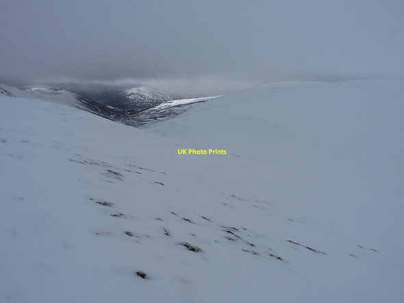 Photo 6"x4" The upper part of Coire Mhic-sith A' Bhuidheanach Bheag c2015