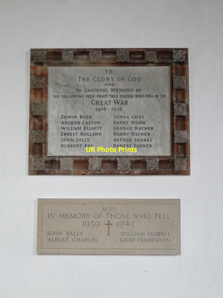 Photo 6"x4" War Memorials in Needham church Harleston\/TM2483 c2015