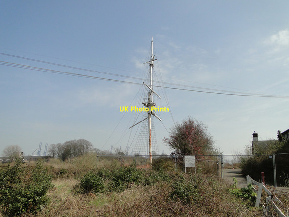 Photo 6"x4" The mast at ex-HMS Ganges Harwich c2015