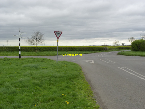 Photo 6"x4" Longhedge Lane\/Cliffhill Lane crossroads, Hawksworth Hawksworth\/SK7543 c2014