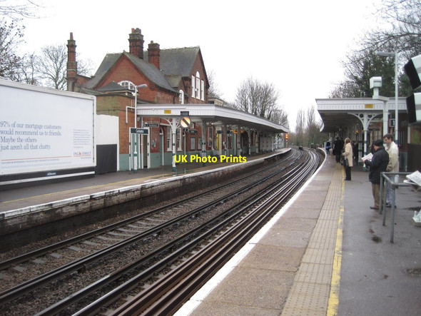 Photo 6"x4" Carshalton railway station, Surrey Carshalton c2011