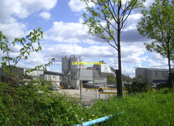 Photo 6"x4" A Concrete Works in Neasden Willesden c2014