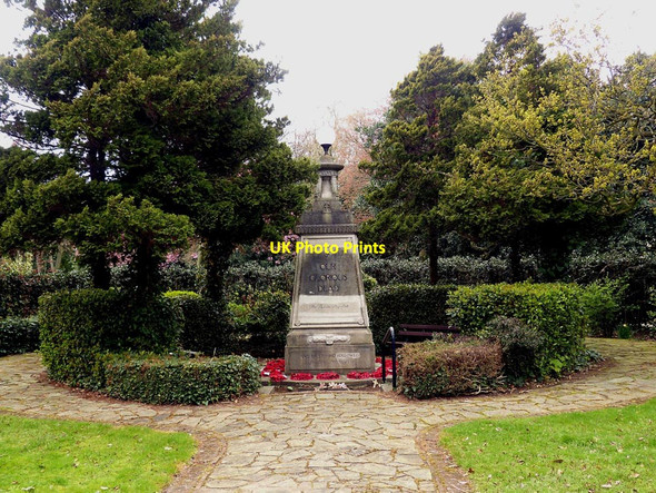 Photo 6"x4" War memorial, Alexandra Park Crosby\/SJ3198 c2014