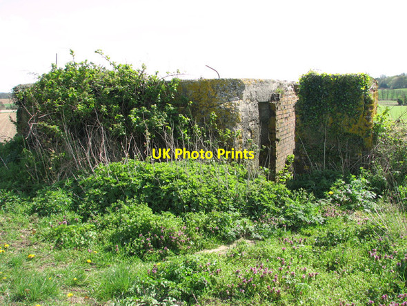 Photo 6"x4" WW2 Vickers machine gun emplacement North Walsham c2014