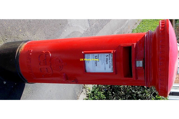 Photo 6"x4" King Edward VIII postbox in Clevedon Clevedon c2014