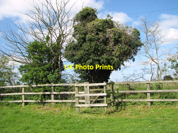 Photo 6"x4" Gate on footpath by Hollow Farm Burgh St Peter c2014