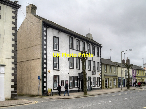 Photo 6"x4" Globe Hotel, Cockermouth Main Street Cockermouth c2014