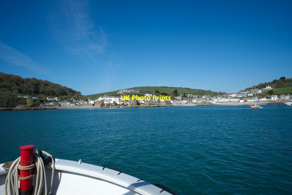 Photo 6"x4" Cawsand Ferry closing on Cawsands across Plymouth Sound Cawsand c2014