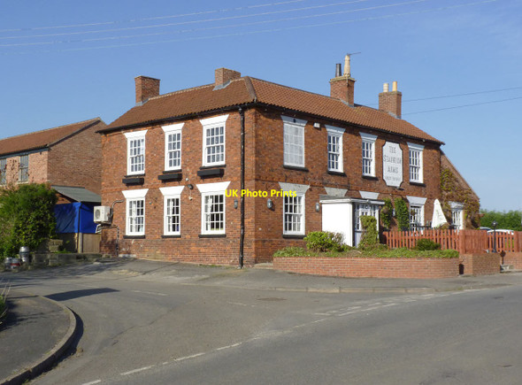 Photo 6"x4" The Staunton Arms Staunton in the Vale c2014