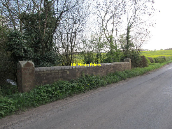 Photo 6"x4" Hanwell Stream Little Bourton c2014