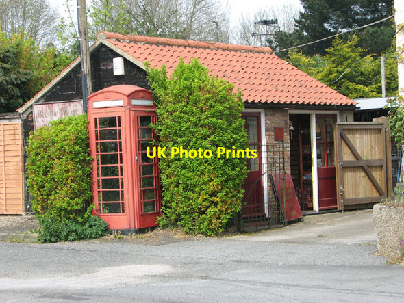 Photo 6"x4" K6 telephone kiosk by the former Post Office Beeston\/TF9015 c2014