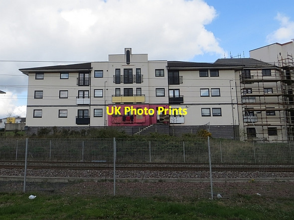 Photo 6"x4" Flats, Whiteside Court Bathgate c2014