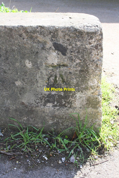 Photo 6"x4" Benchmark on concrete side to entrance beside Cuckoo Lane Oxford\/SP5106 c2014